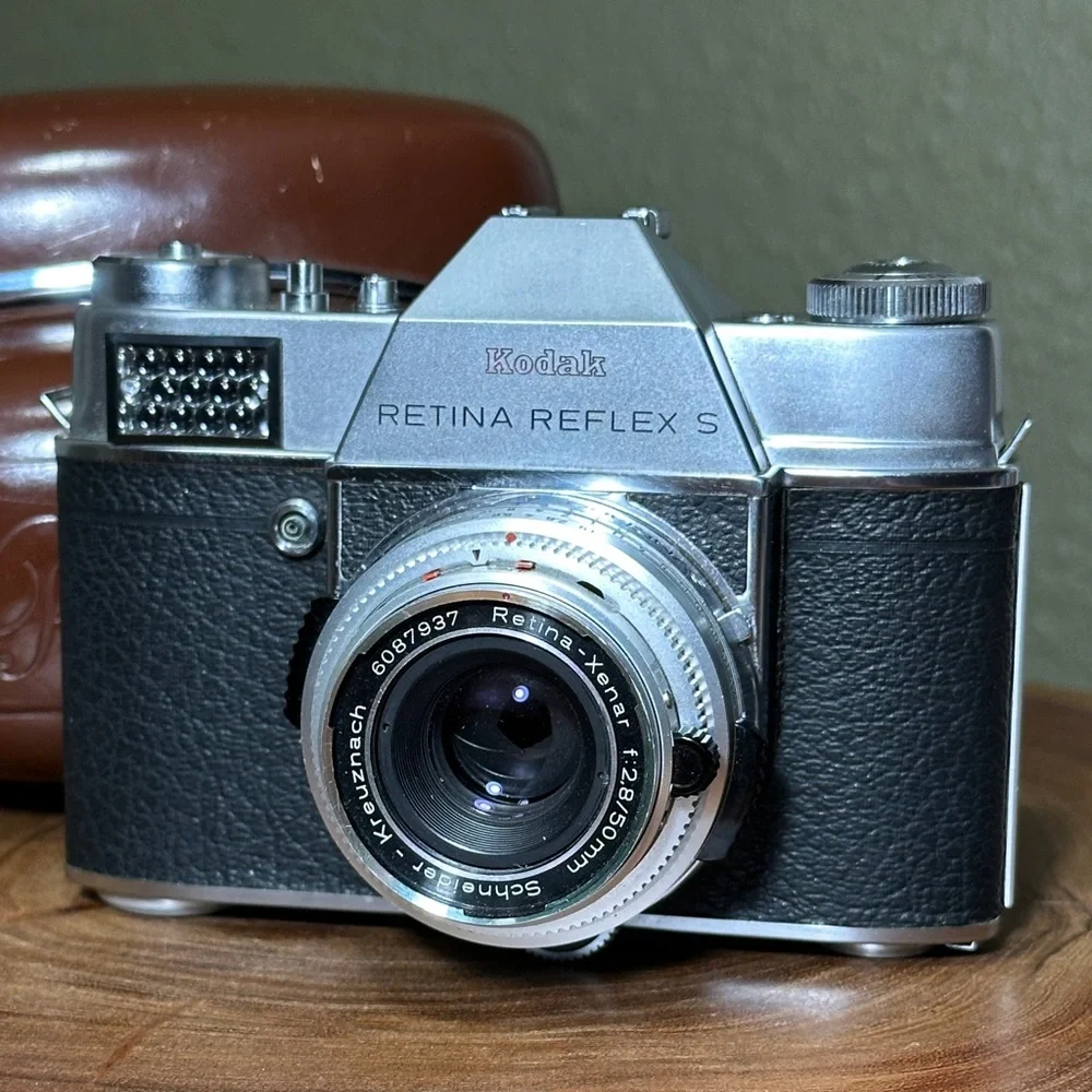 Kodak Retina Reflex S Camera + Case – for Repair/Display